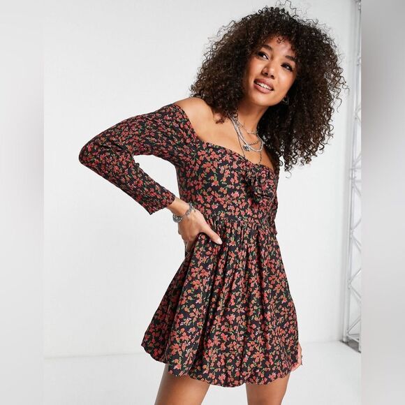 ASOS DESIGN corsage puff ball mini dress in black ditsy - Picture 9 of 11